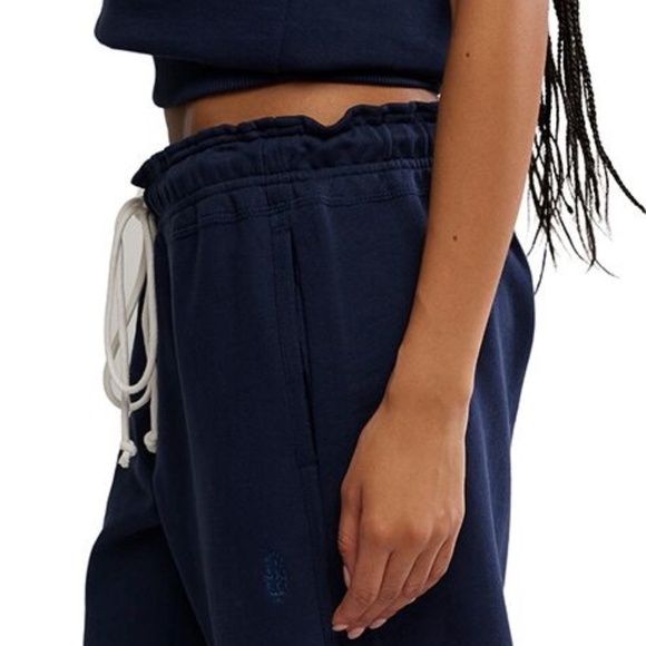 FLUTTER CROPPED JO IN MIDNIGHT NAVY - Picture 6 of 12